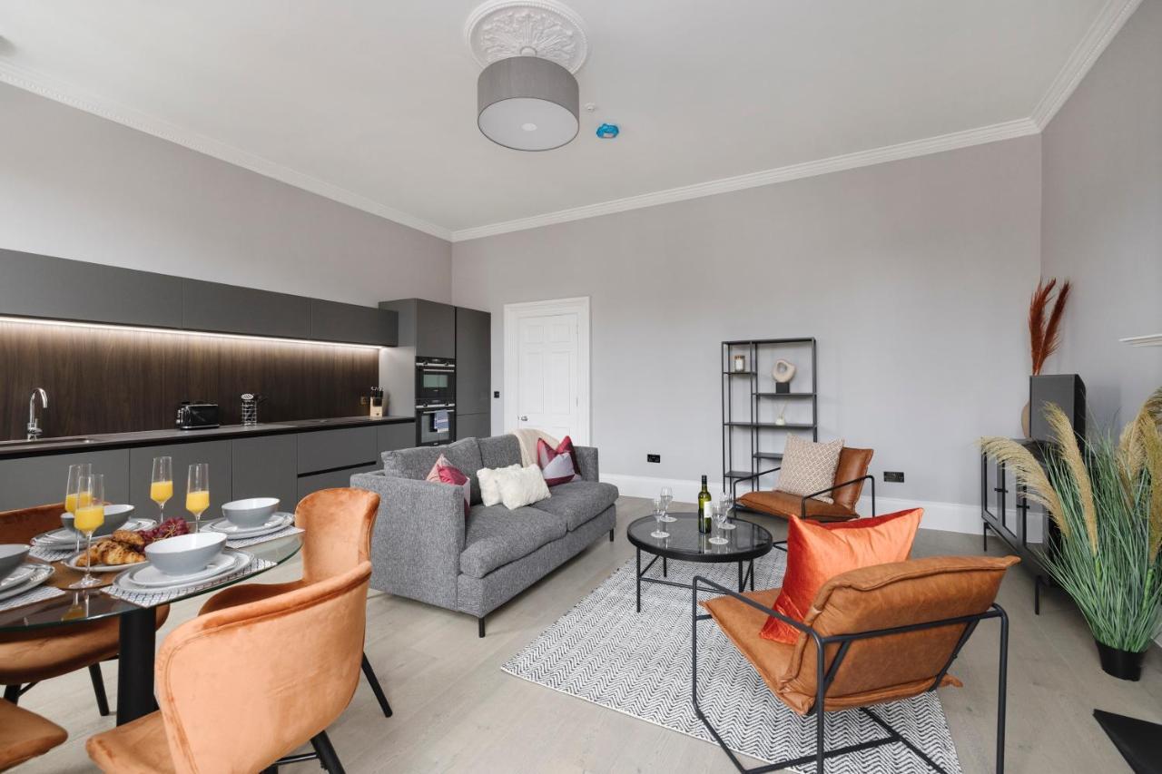 Joivy Luxurious Apt On Notable George Street Edinburgh Ngoại thất bức ảnh