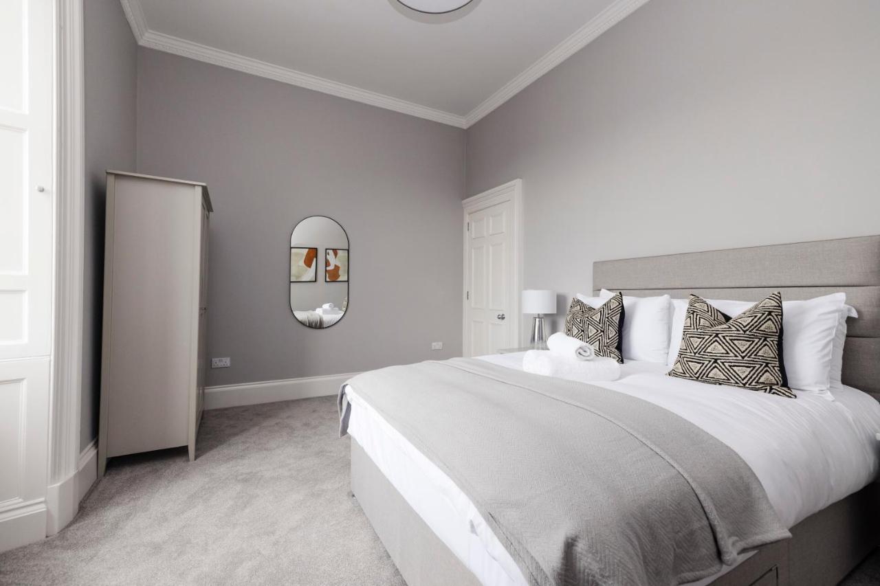 Joivy Luxurious Apt On Notable George Street Edinburgh Ngoại thất bức ảnh